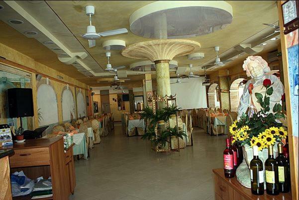 L' Isola Della Fanciulla Hotel Salve Luaran gambar